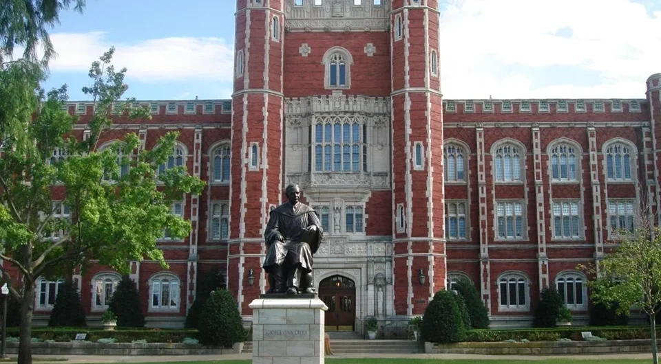 Bizzell library and oval lawn